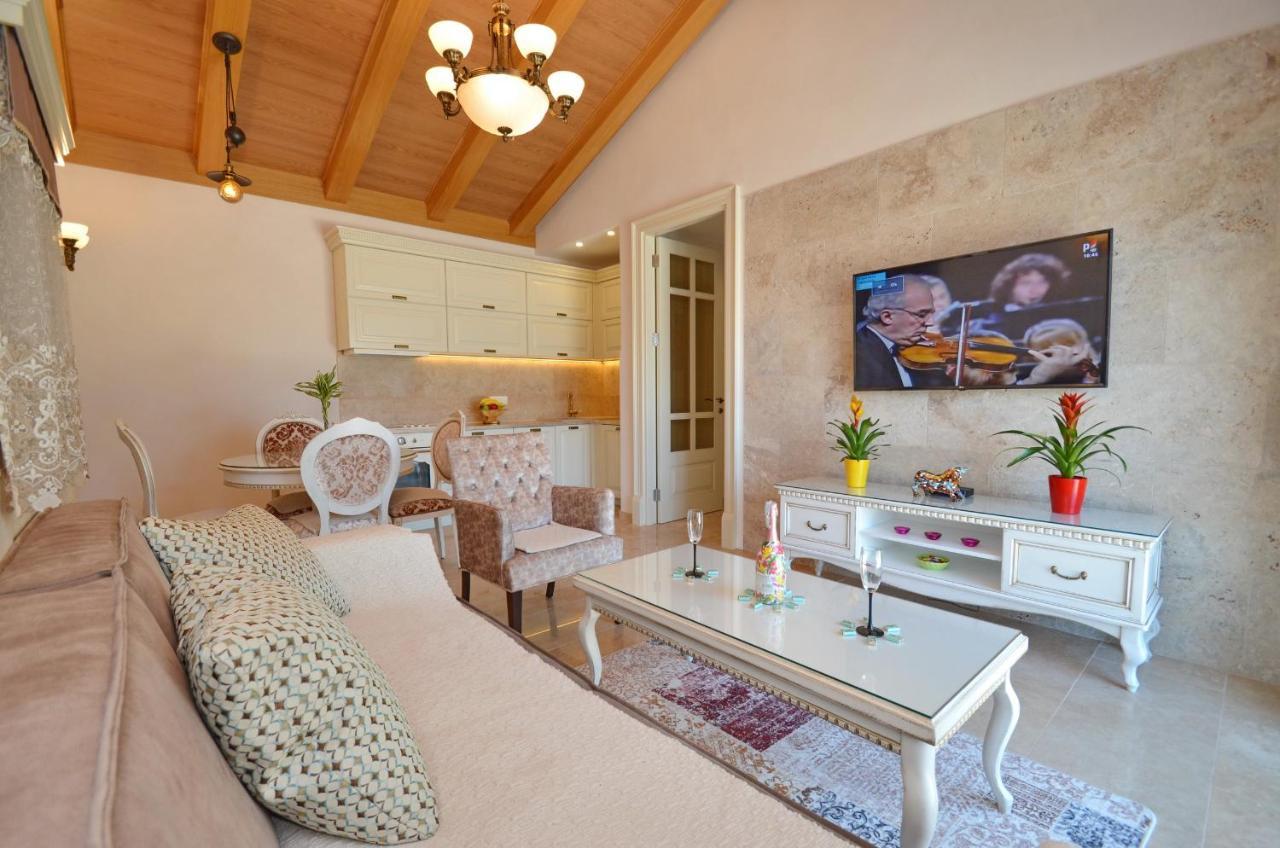 Leut Stone Residence Tivat Extérieur photo