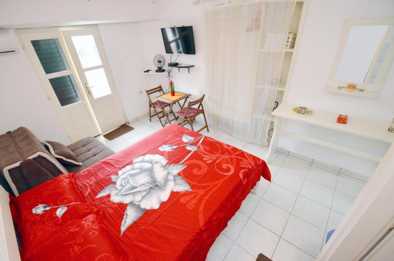 Leut Stone Residence Tivat Extérieur photo